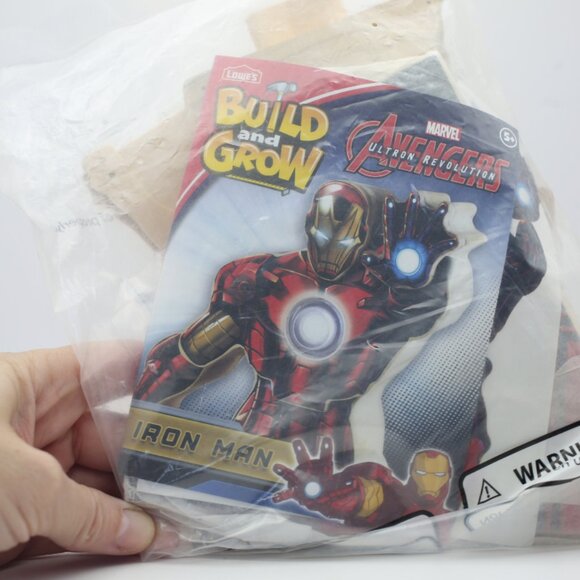 NWT Build and Grow Marvel Avengers Captain American and Iron Man | Unopened - Picture 2 of 7